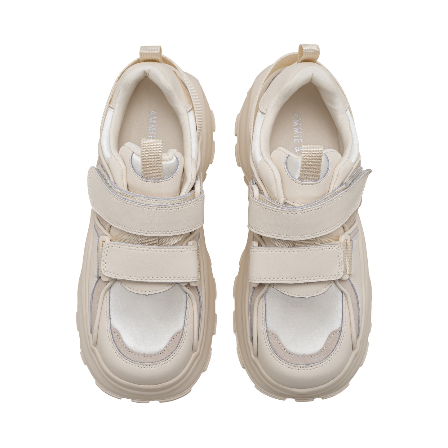 Logan Sneakers